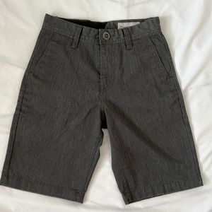 Volcom boys shorts size 24, charcoal gray